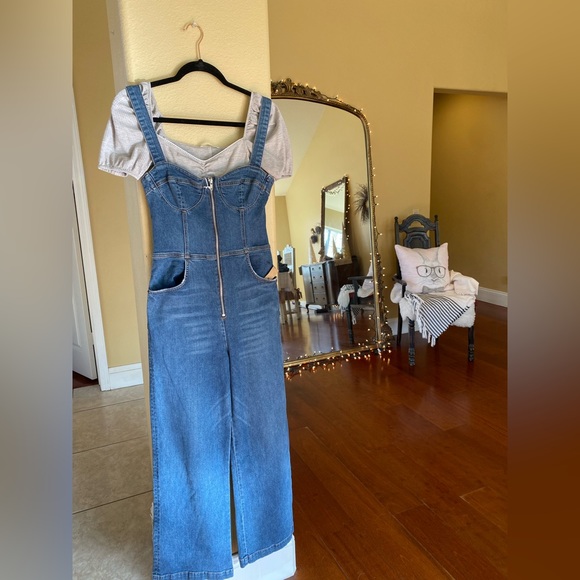 Reformation Kora jumpsuit size 2 BNWT - Picture 4 of 16